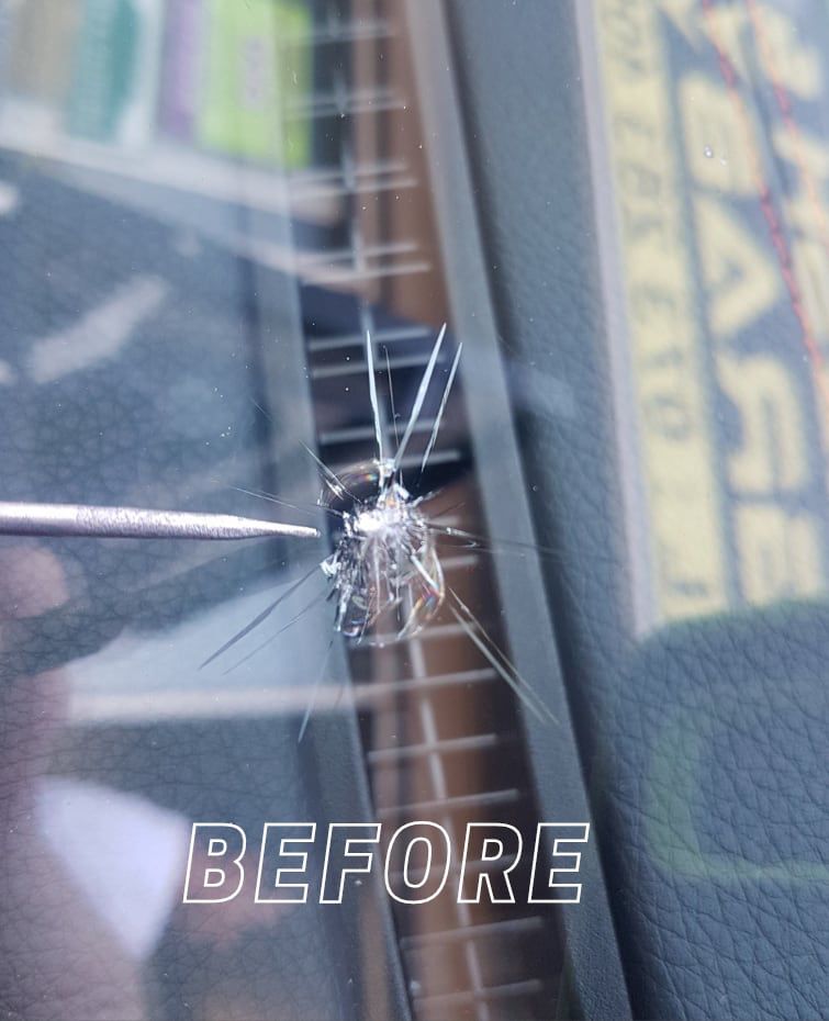 Windscreen damage - Before repair